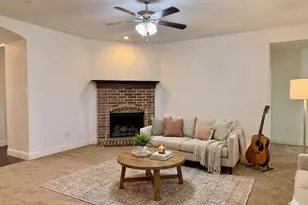 1313 Roadrunner Dr, Little Elm, TX 75068 - Photo 7