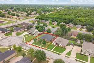 1623 Hawthorne St, Cleburne, TX 76033 - Photo 3