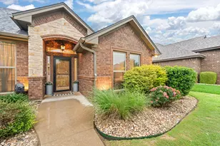 1623 Hawthorne St, Cleburne, TX 76033 - Photo 7