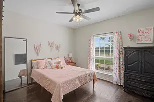 1029 Oakridge Ct, Burleson, TX 76028 - Photo 27
