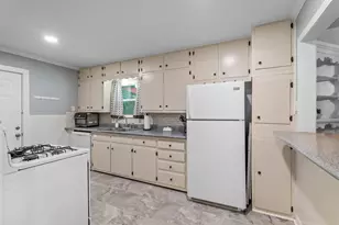 4400 Athens Ave, Waco, TX 76710 - Photo 9