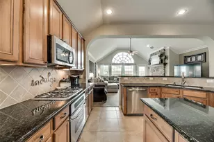 7044 Bethlehem Dr, Grand Prairie, TX 75054 - Photo 9