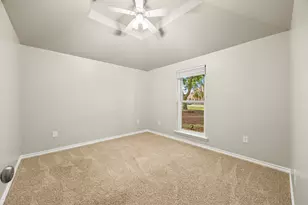 909 Valley View Ave, Red Oak, TX 75154 - Photo 25