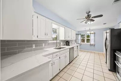 909 Valley View Avenue, Red Oak, TX 75154 - Photo 11