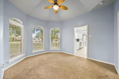 909 Valley View Avenue, Red Oak, TX 75154 - Photo 9