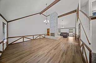 1602 Lancelot Cir, Grand Prairie, TX 75050 - Photo 7
