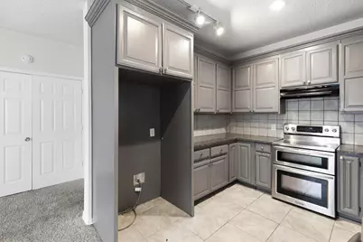 306 Santa Fe Trail, Irving, TX 75063 - Photo 9