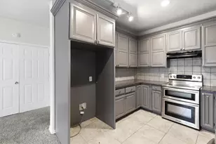 306 Santa Fe Trail, Irving, TX 75063 - Photo 9