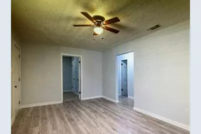 3225 Evergreen Drive, Granbury, TX 76048 - Photo 5