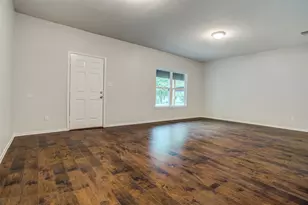 508 W Lone Star Ave, Cleburne, TX 76033 - Photo 5