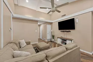 401 Columbia Cir, Lake Dallas, TX 75065 - Photo 3