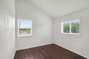 416 S Madison Pl, Ponder, TX 76259 - Photo 13