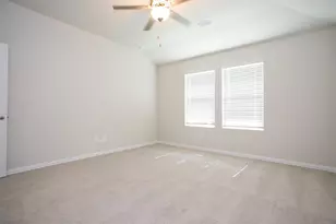 404 Castle Rd, Sherman, TX 75092 - Photo 9
