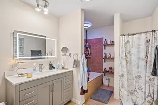 902 Travis Ave, Alvarado, TX 76009 - Photo 13