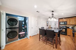 902 Travis Ave, Alvarado, TX 76009 - Photo 9