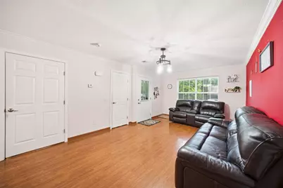 902 Travis Avenue, Alvarado, TX 76009 - Photo 7