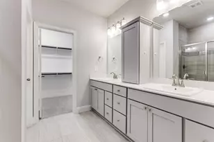 1888 Strand St, Farmers Branch, TX 75234 - Photo 9
