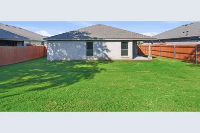 1106 Holly Street, Cleburne, TX 76033 - Photo 37