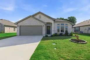 1106 Holly St, Cleburne, TX 76033 - Photo 1