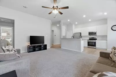 1106 Holly Street, Cleburne, TX 76033 - Photo 13