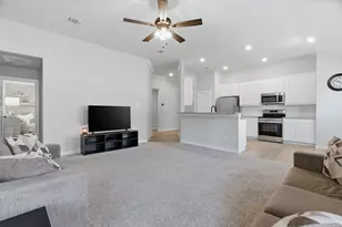 1106 Holly St, Cleburne, TX 76033 - Photo 13