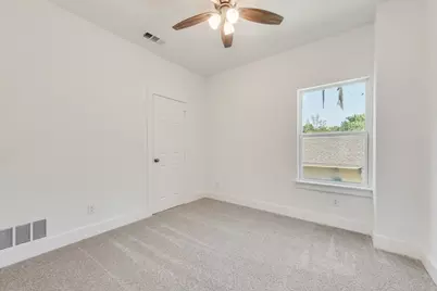 2346 Scott Street, Dallas, TX 75215 - Photo 13