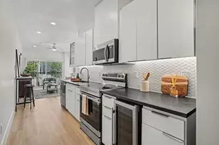 2217 N Fitzhugh Ave, Dallas, TX 75204 - Photo 17