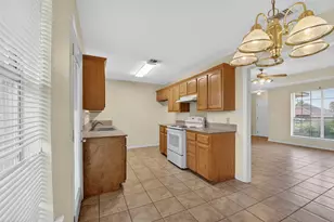 5004 Canton St, Greenville, TX 75402 - Photo 9