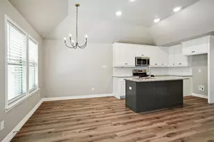 122 Elm Ln, Roanoke, TX 76262 - Photo 3
