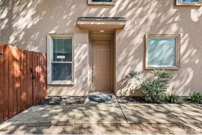 609 Rosemead Drive, Euless, TX 76039 - Photo 5