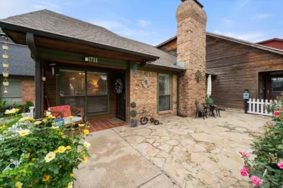 1711 Clearbrook Lane, Corsicana, TX 75110 - Photo 3