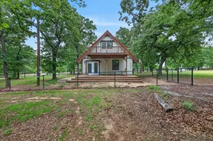 203 Fairway Dr, Nocona, TX 76255 - Photo 3