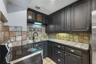 14004 Cimarron Dr, Balch Springs, TX 75180 - Photo 9