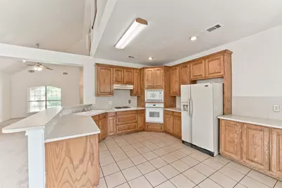 4503 Marcell Avenue, Dallas, TX 75211 - Photo 9