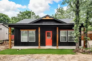 90 Live Oak St, Alvarado, TX 76009 - Photo 1