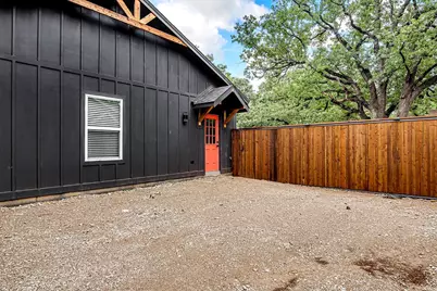 90 Live Oak Street, Alvarado, TX 76009 - Photo 17