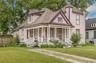 618 W Chestnut St, Denison, TX 75020 - Photo 1
