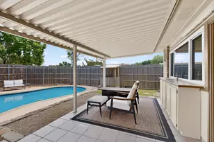 1915 Glenrose Ln, Carrollton, TX 75007 - Photo 33