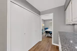 1915 Glenrose Ln, Carrollton, TX 75007 - Photo 11