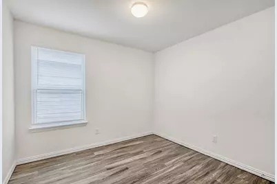 1123 Division Street, Greenville, TX 75401 - Photo 7