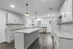 9337 Heron Dr, Fort Worth, TX 76108 - Photo 13
