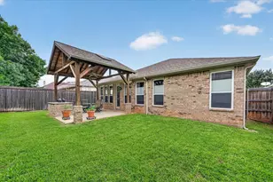 510 Jefferson Ln, Lake Dallas, TX 75065 - Photo 5