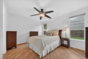 510 Jefferson Ln, Lake Dallas, TX 75065 - Photo 9