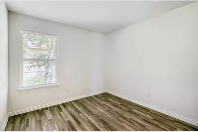 2105 Langford Street, Greenville, TX 75401 - Photo 7