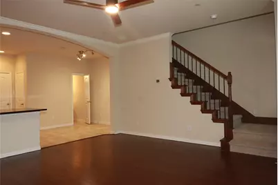 913 Shelby Lane, Lewisville, TX 75056 - Photo 3