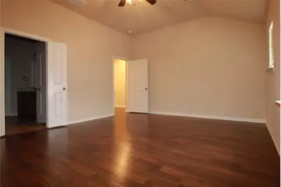 913 Shelby Lane, Lewisville, TX 75056 - Photo 13