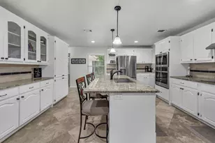 8012 Ravenswood Rd, Granbury, TX 76049 - Photo 9