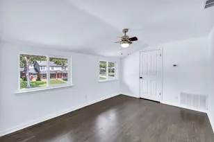 312 W Rio Grande St, Garland, TX 75041 - Photo 15