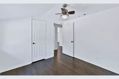 312 W Rio Grande Street, Garland, TX 75041 - Photo 17