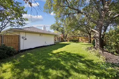 4331 Laren Lane, Dallas, TX 75244 - Photo 37